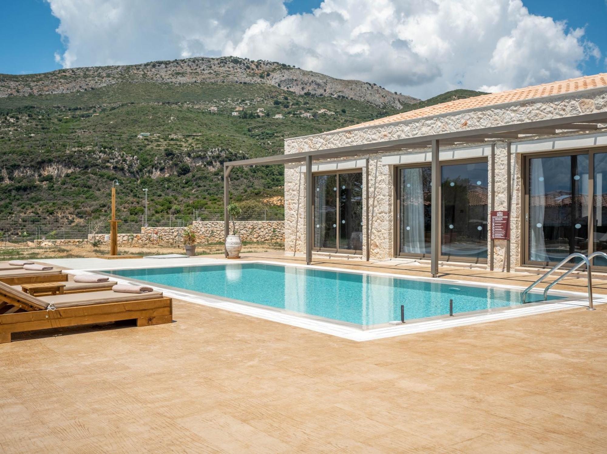 Pantheon Luxury Villas Skala  ภายนอก รูปภาพ